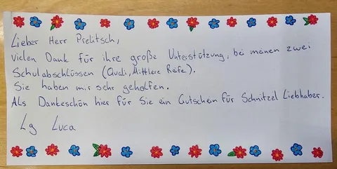 Eine handschriftlich verfasste Grußkarte von Luca